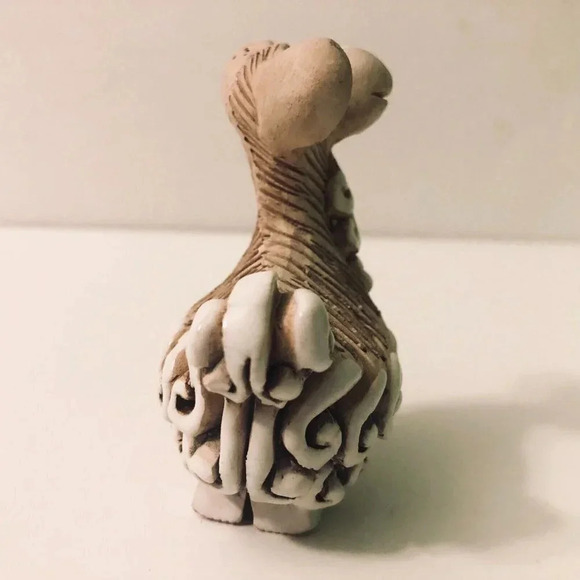 Vtg Artesania Rinconada Llama Art Pottery Figurine 3.25  Inch Tall Chipped Foot - Picture 7 of 16